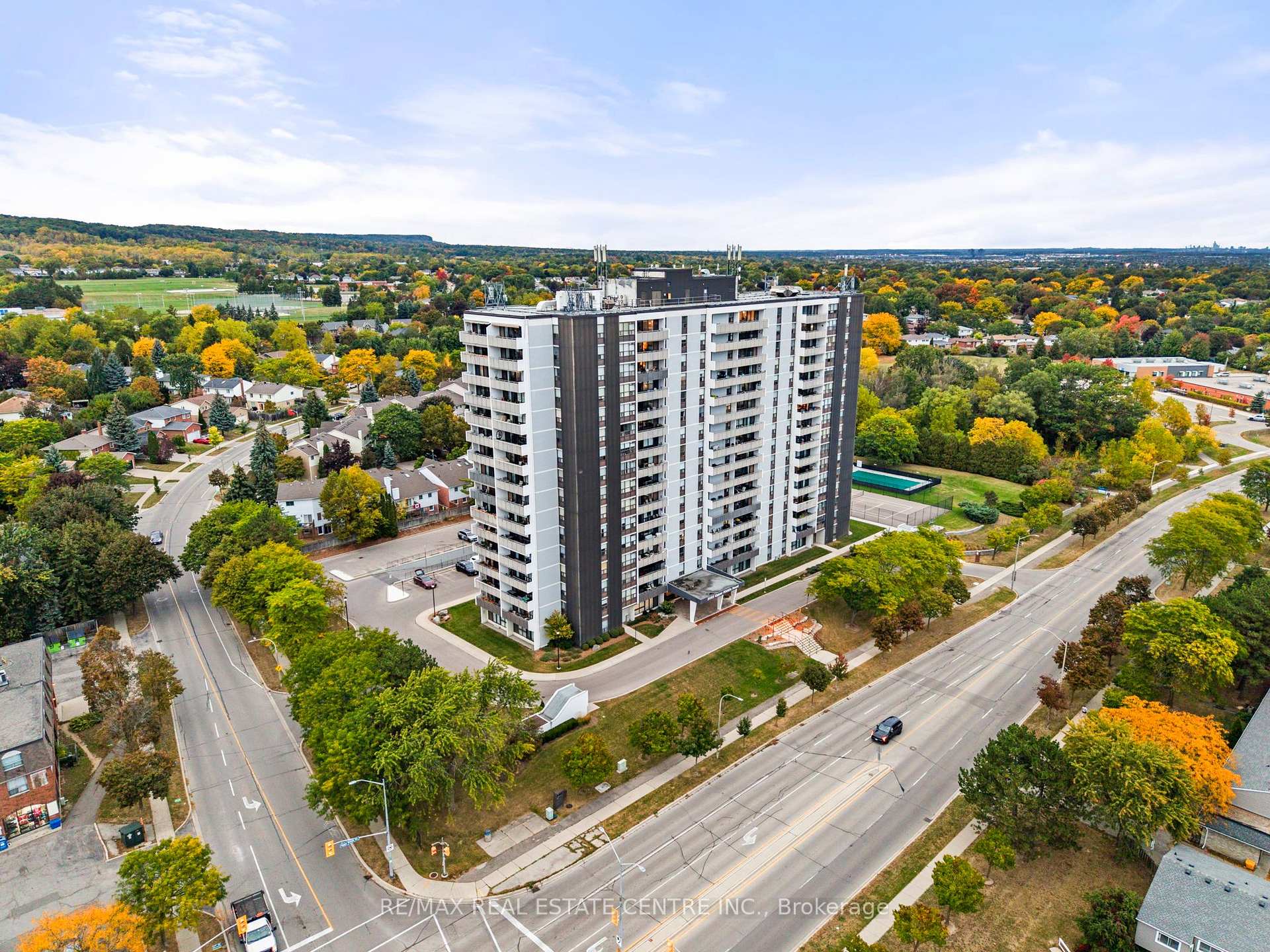 Photo of Unit 602, 2055 Upper Middle Road