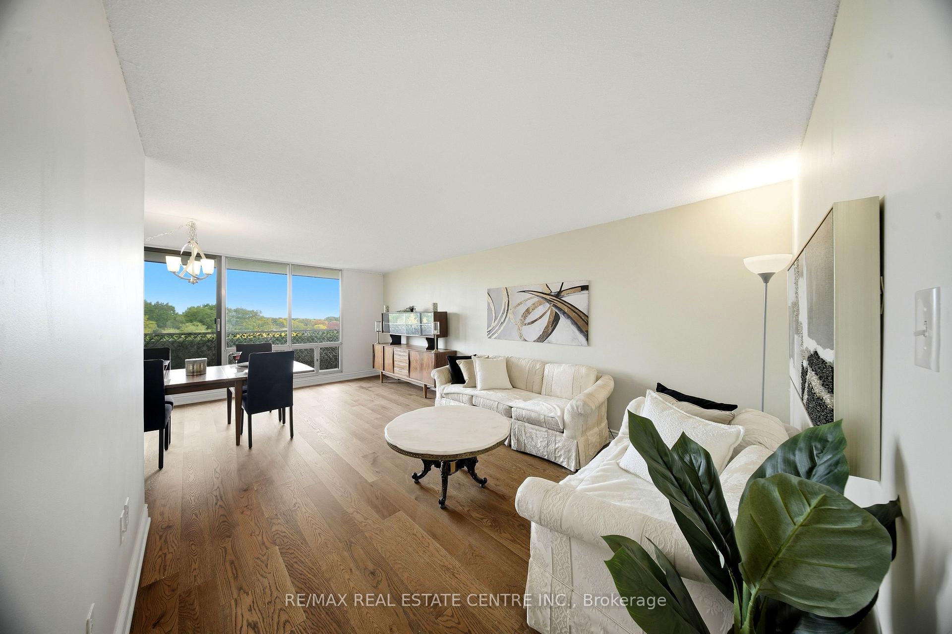Photo 11 of Unit 602, 2055 Upper Middle Road, Burlington, Brant Hills — HOMEH