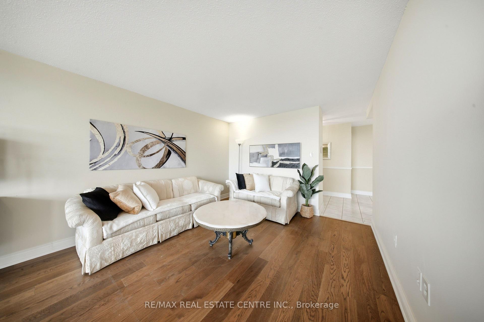 Photo 15 of Unit 602, 2055 Upper Middle Road, Burlington, Brant Hills — HOMEH