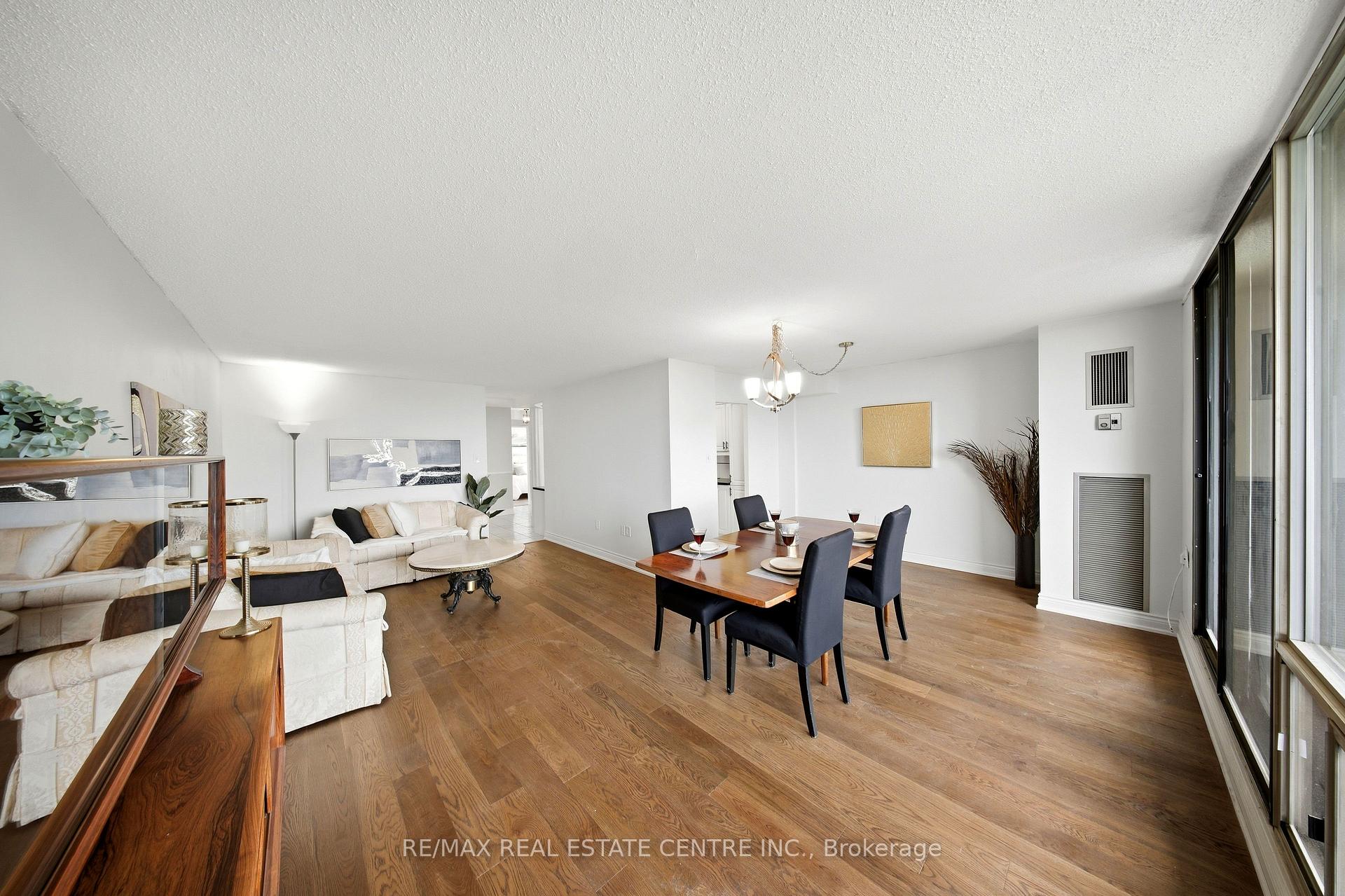 Photo 19 of Unit 602, 2055 Upper Middle Road, Burlington, Brant Hills — HOMEH