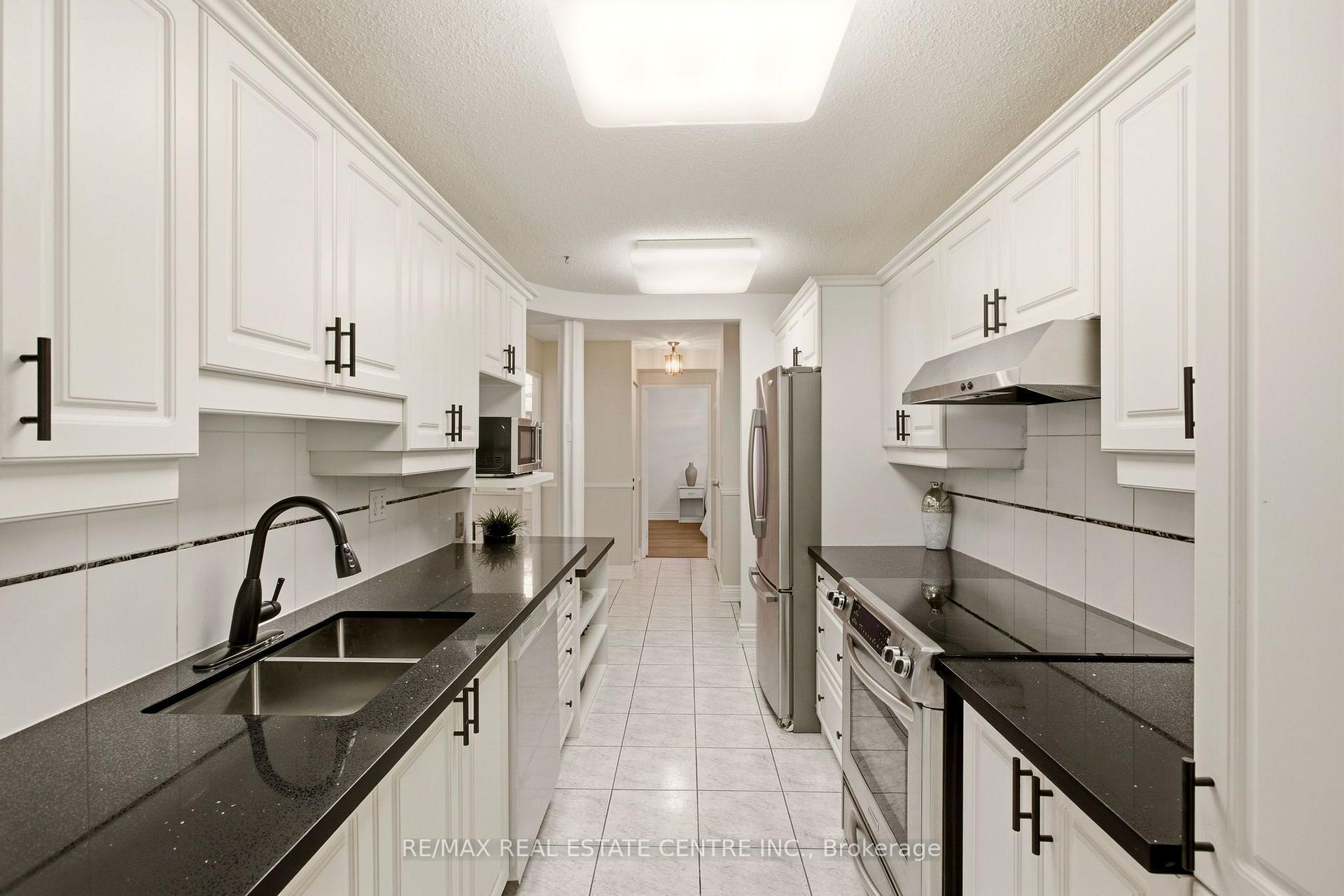 Photo 29 of Unit 602, 2055 Upper Middle Road, Burlington, Brant Hills — HOMEH