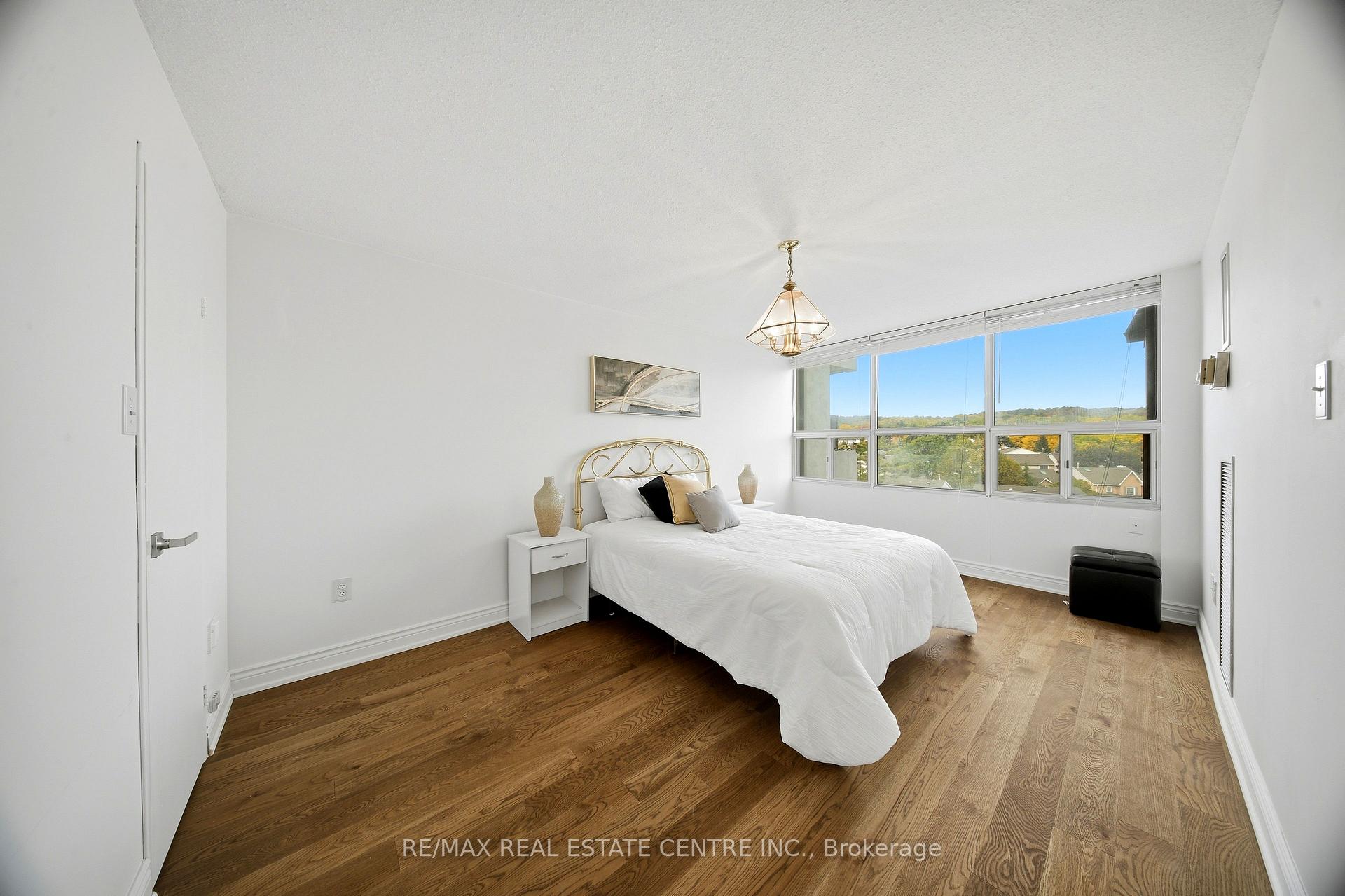 Photo 36 of Unit 602, 2055 Upper Middle Road, Burlington, Brant Hills — HOMEH