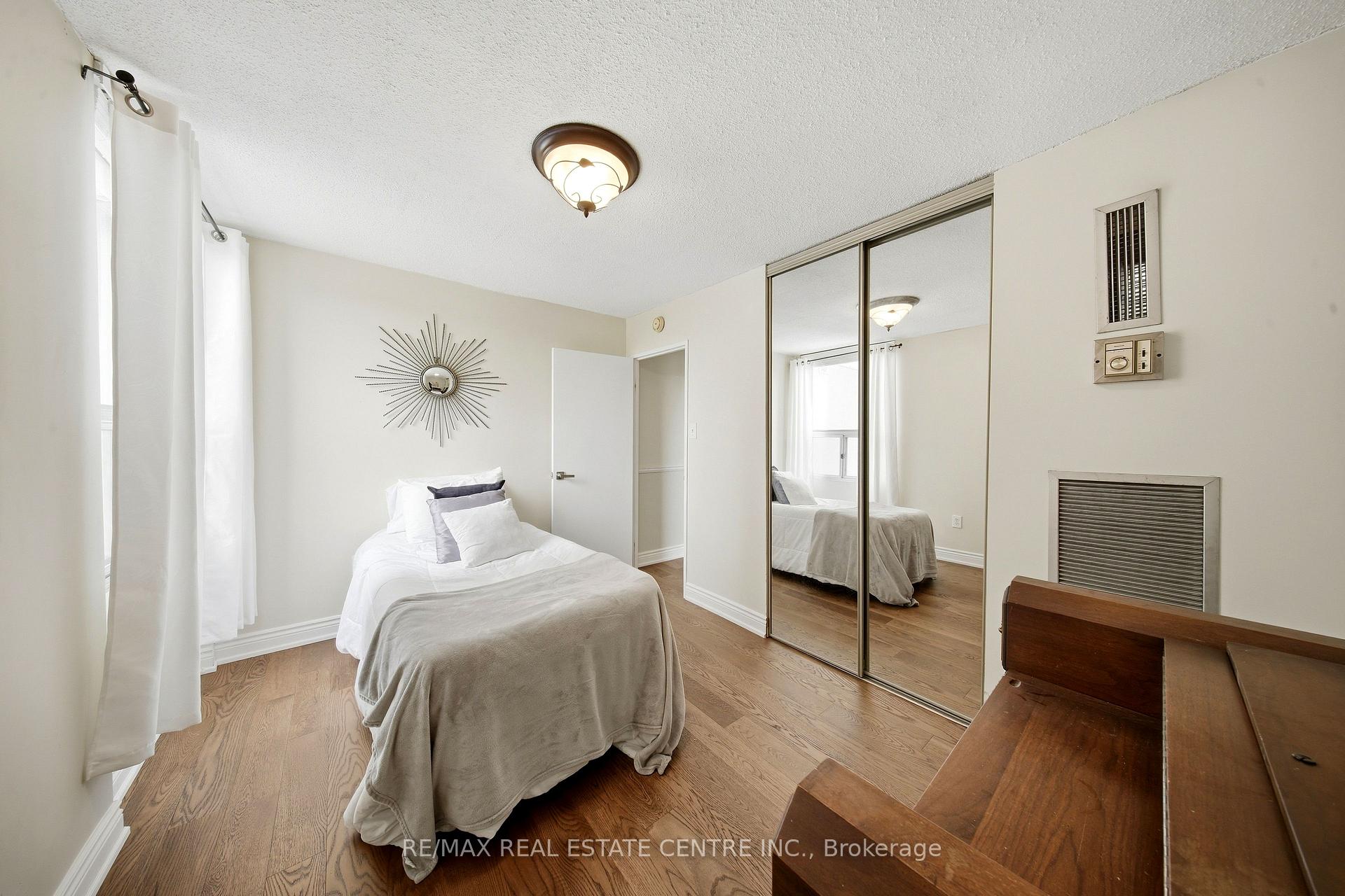 Photo 51 of Unit 602, 2055 Upper Middle Road, Burlington, Brant Hills — HOMEH