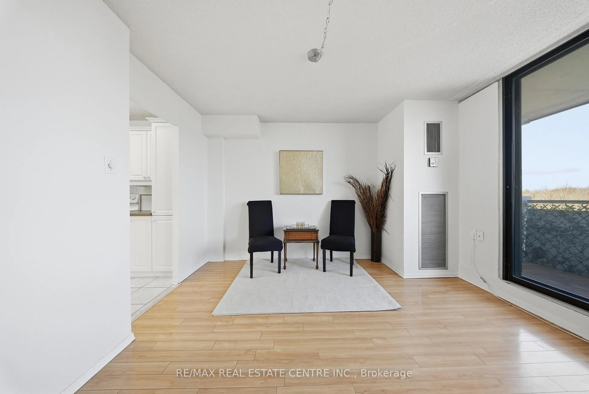 Photo 18 of Unit 602, 2055 Upper Middle Road, Burlington, Brant Hills — HOMEH