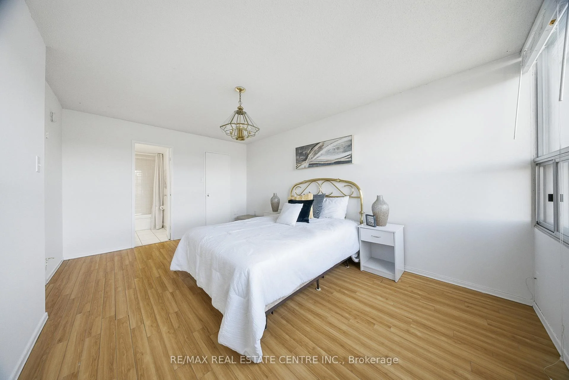 Photo 45 of Unit 602, 2055 Upper Middle Road, Burlington, Brant Hills — HOMEH