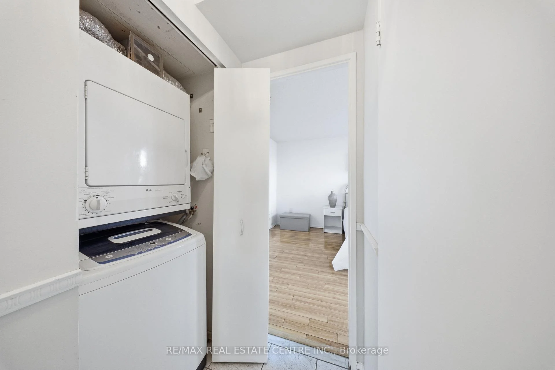 Photo 52 of Unit 602, 2055 Upper Middle Road, Burlington, Brant Hills — HOMEH