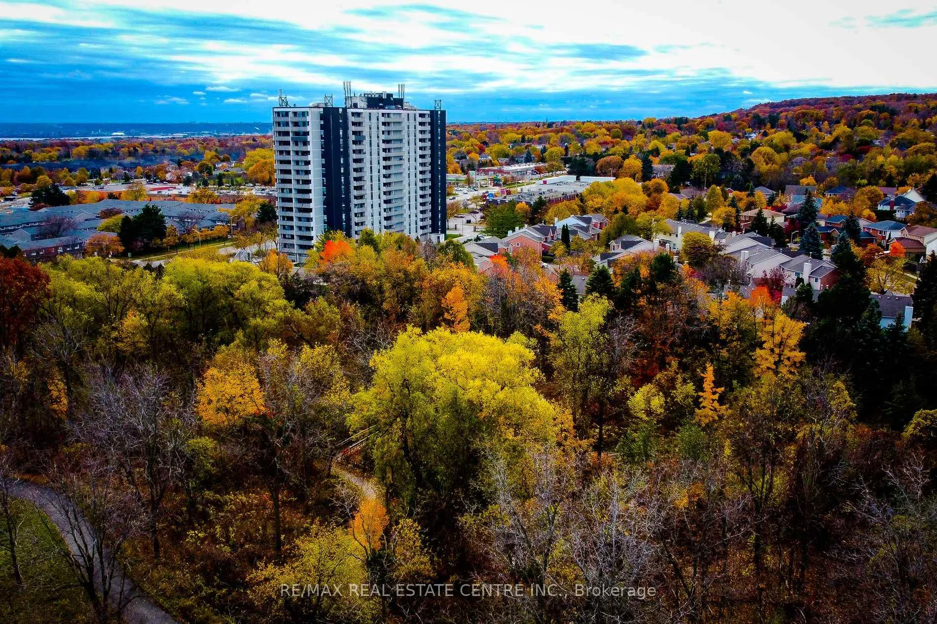 Photo 60 of Unit 602, 2055 Upper Middle Road, Burlington, Brant Hills — HOMEH