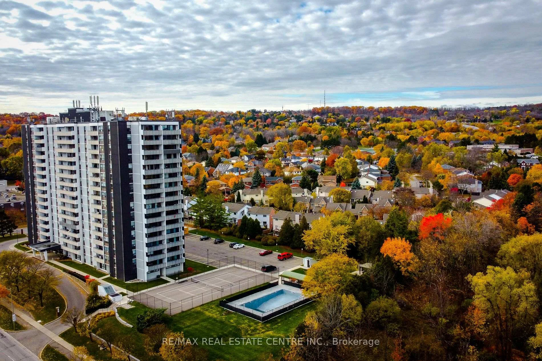 Photo 62 of Unit 602, 2055 Upper Middle Road, Burlington, Brant Hills — HOMEH