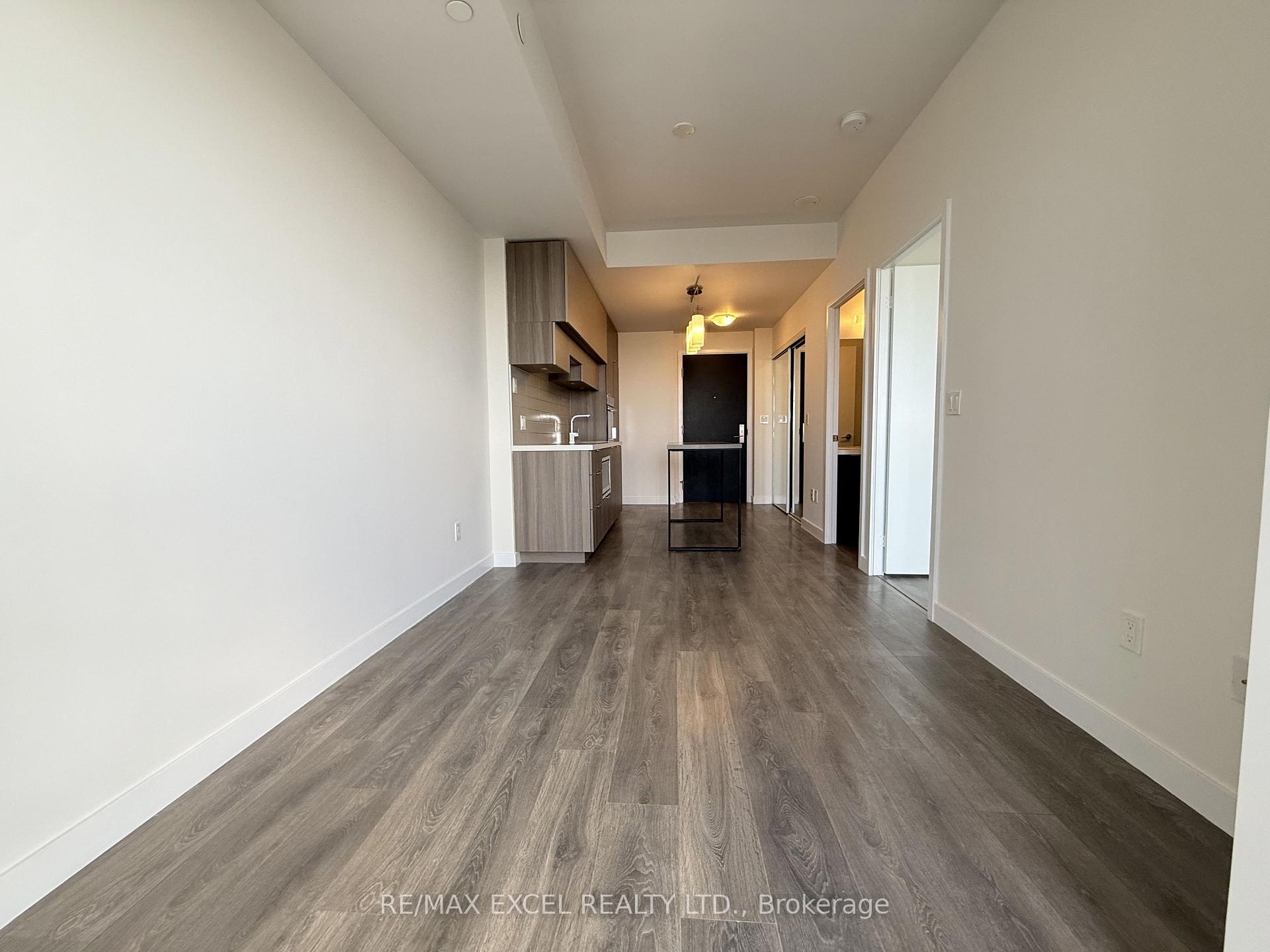 Photo 5 of Unit 5603, 8 Eglinton Avenue E, Toronto, Mount Pleasant West — HOMEH