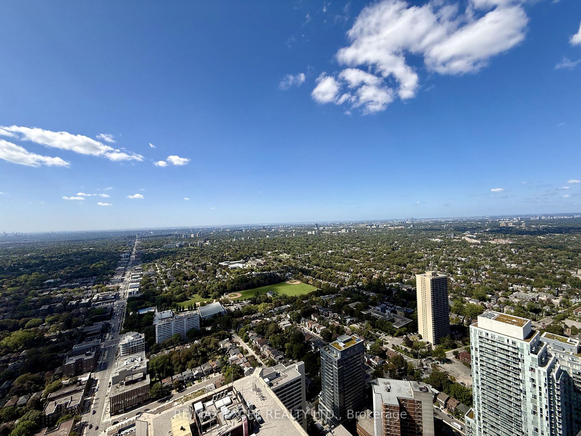 Photo 10 of Unit 5603, 8 Eglinton Avenue E, Toronto, Mount Pleasant West — HOMEH