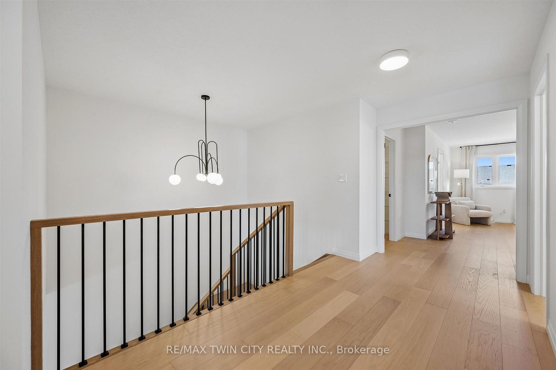 Photo 21 of 1681 Dunkirk Avenue, Woodstock, Woodstock - North — HOMEH