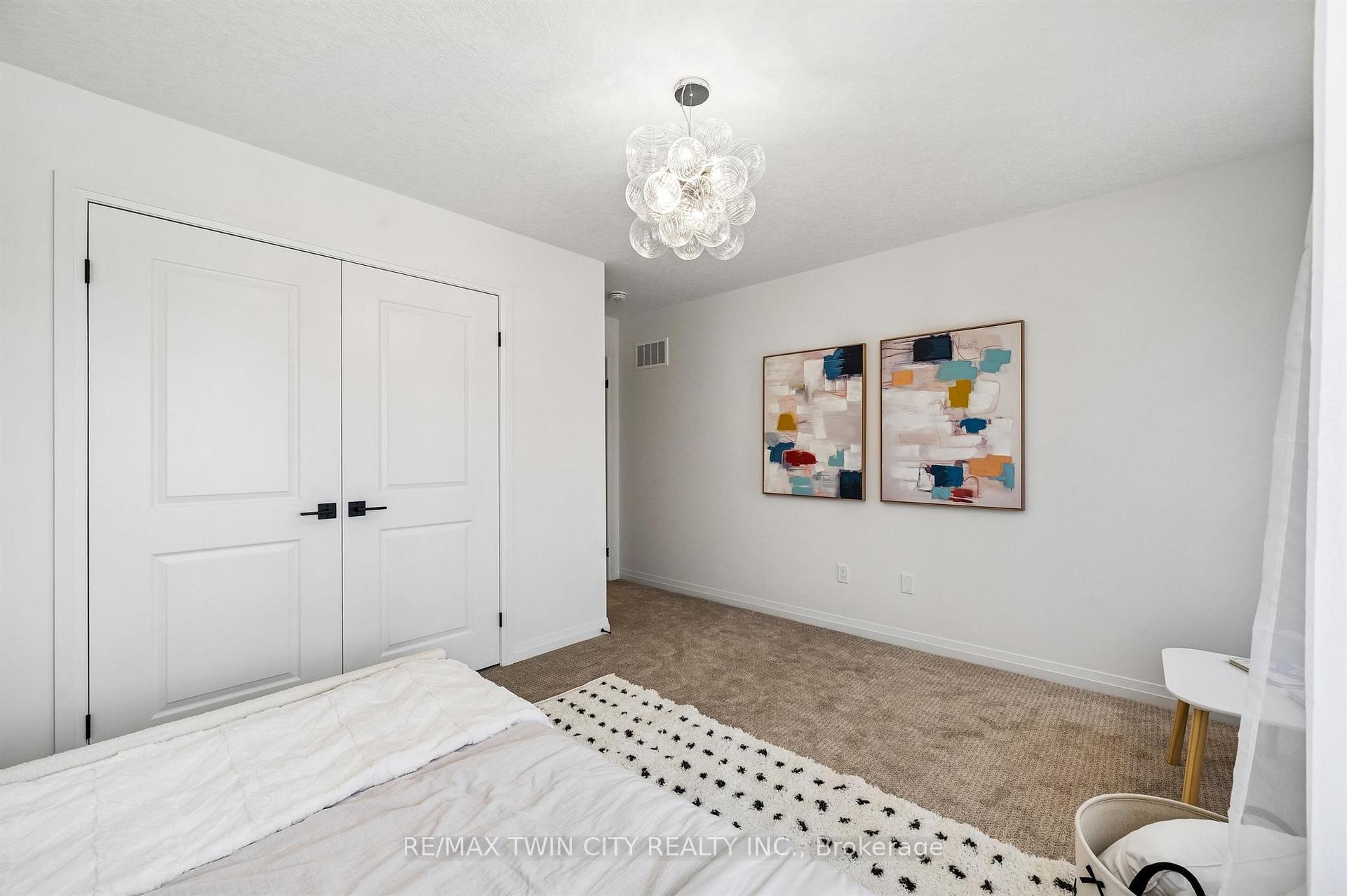 Photo 25 of 1681 Dunkirk Avenue, Woodstock, Woodstock - North — HOMEH