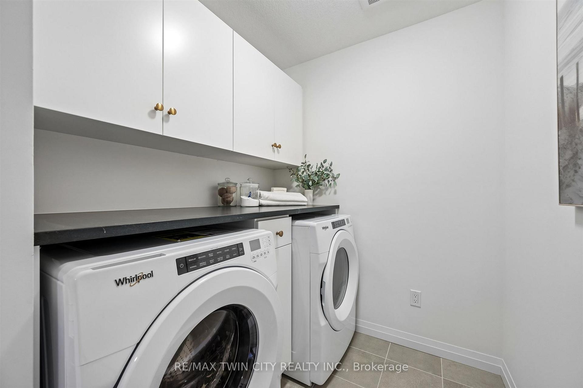 Photo 33 of 1681 Dunkirk Avenue, Woodstock, Woodstock - North — HOMEH