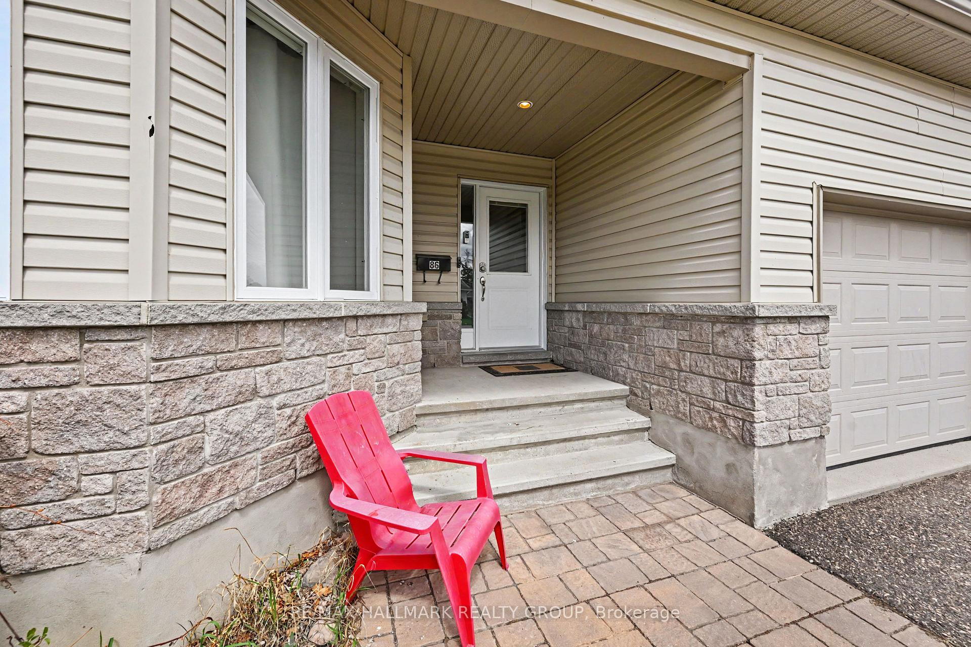 Photo 4 of 86 Fourth Avenue, Arnprior, Arnprior — HOMEH