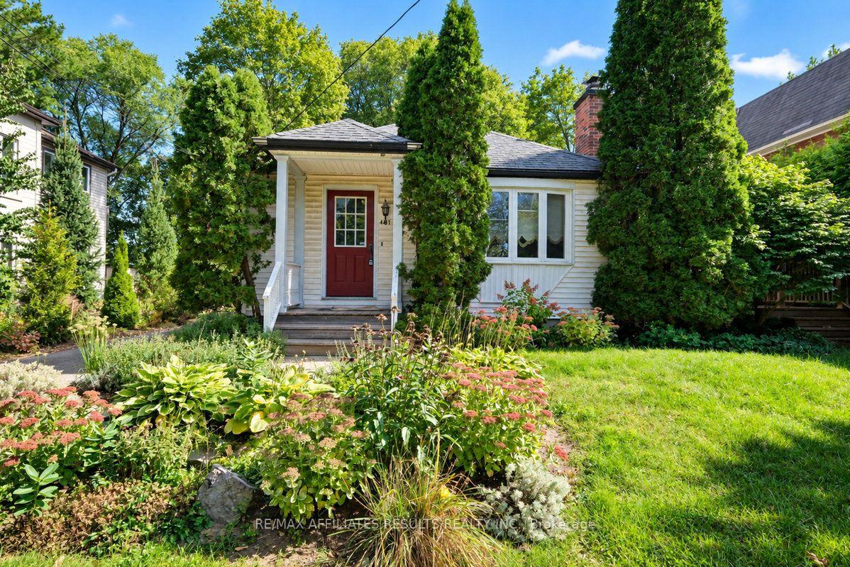 Front of 481 Tweedsmuir Avenue