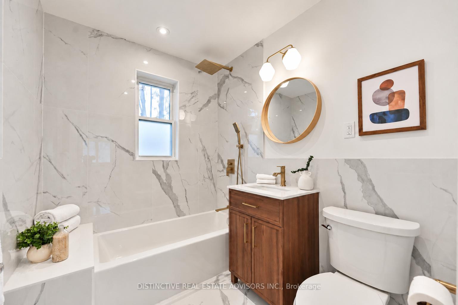 Photo 14 of 168 Moore Avenue, Toronto, Rosedale-Moore Park — HOMEH