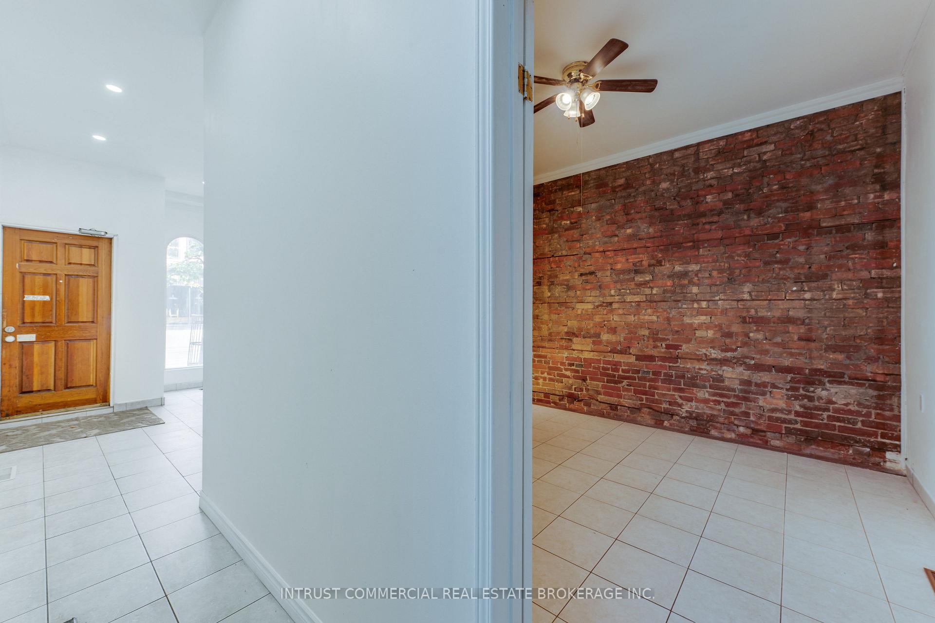 Photo 10 of 817 Bloor Street W, Toronto, Palmerston-Little Italy — HOMEH