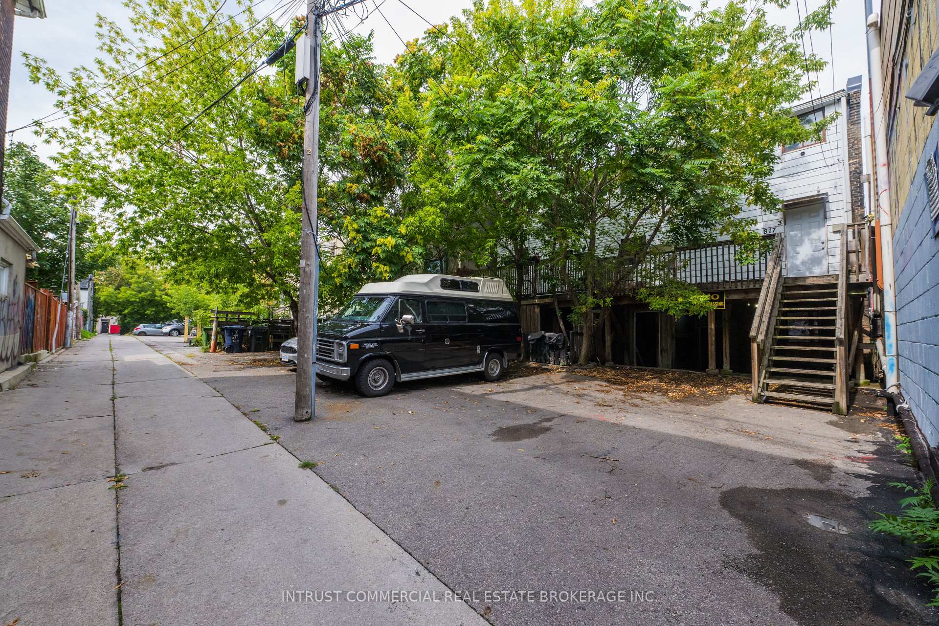 Photo 12 of 817 Bloor Street W, Toronto, Palmerston-Little Italy — HOMEH