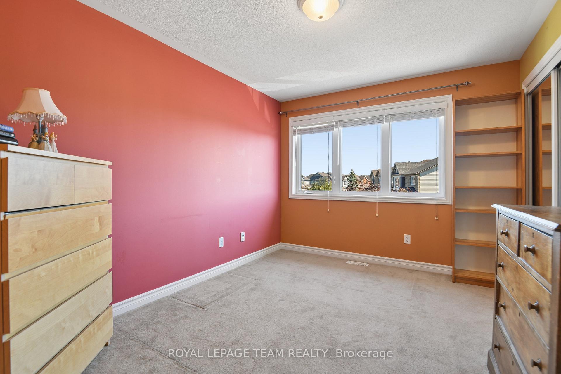 Photo 24 of 1076 Northgraves Crescent, Ottawa, Kanata - Emerald Meadows/Trailwest — HOMEH