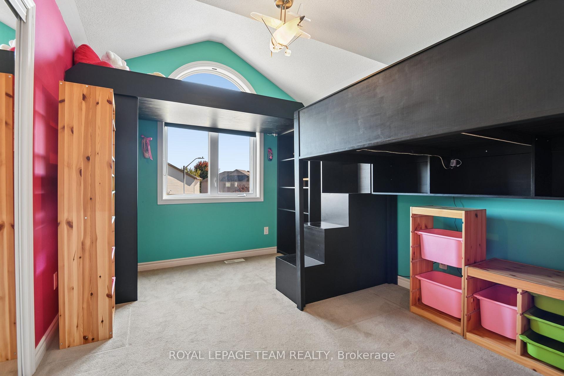 Photo 26 of 1076 Northgraves Crescent, Ottawa, Kanata - Emerald Meadows/Trailwest — HOMEH