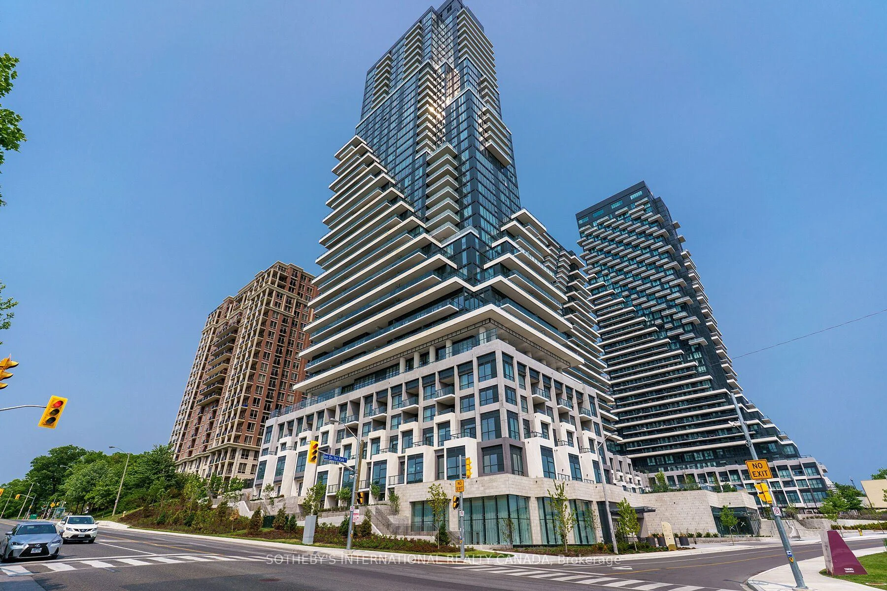 Front of Unit 1101, 10 Inn On The Park Drive