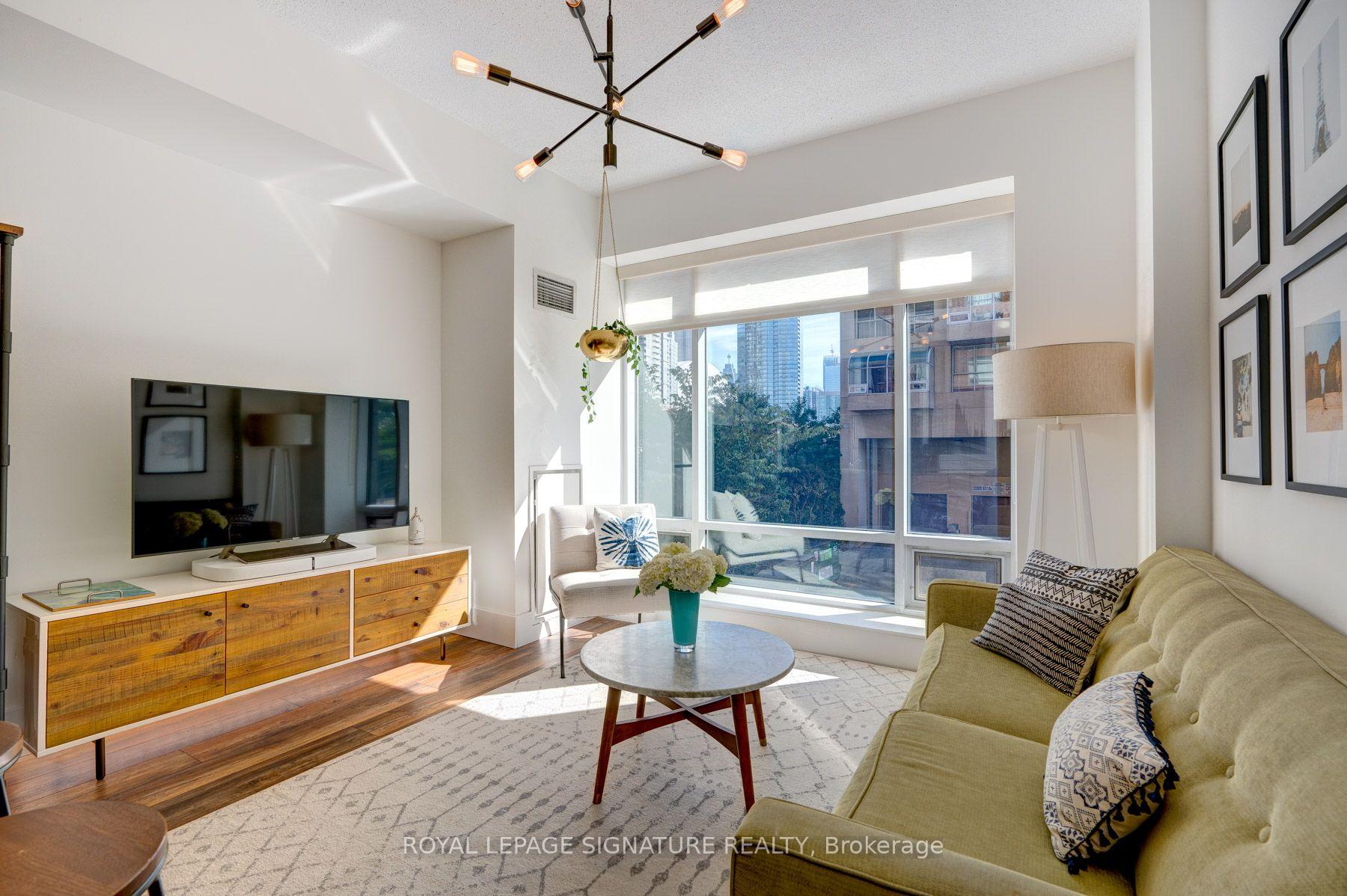 Photo 1 of Unit 208E, 500 Queens Quay W, Toronto, Waterfront Communities — HOMEH
