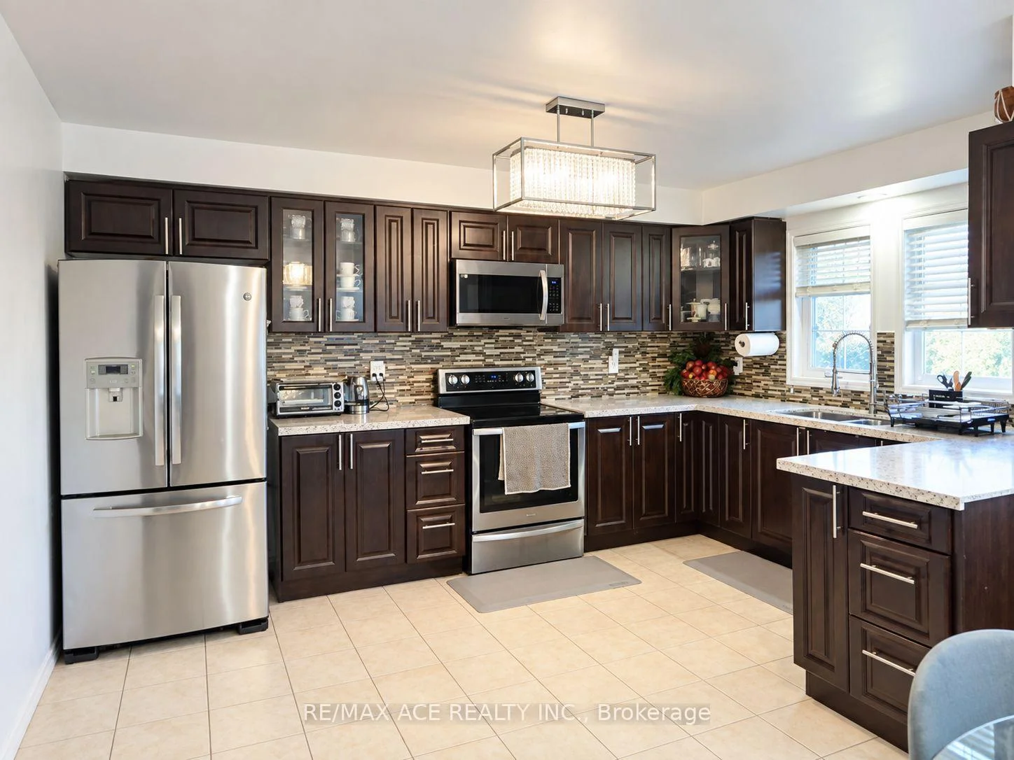 Photo 15 of 932 Audley Road N, Ajax, Central East — HOMEH