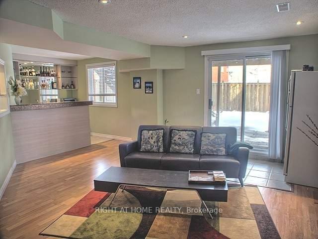 Photo 3 of 5260 Floral Hill-Basement Crescent, Mississauga, East Credit — HOMEH