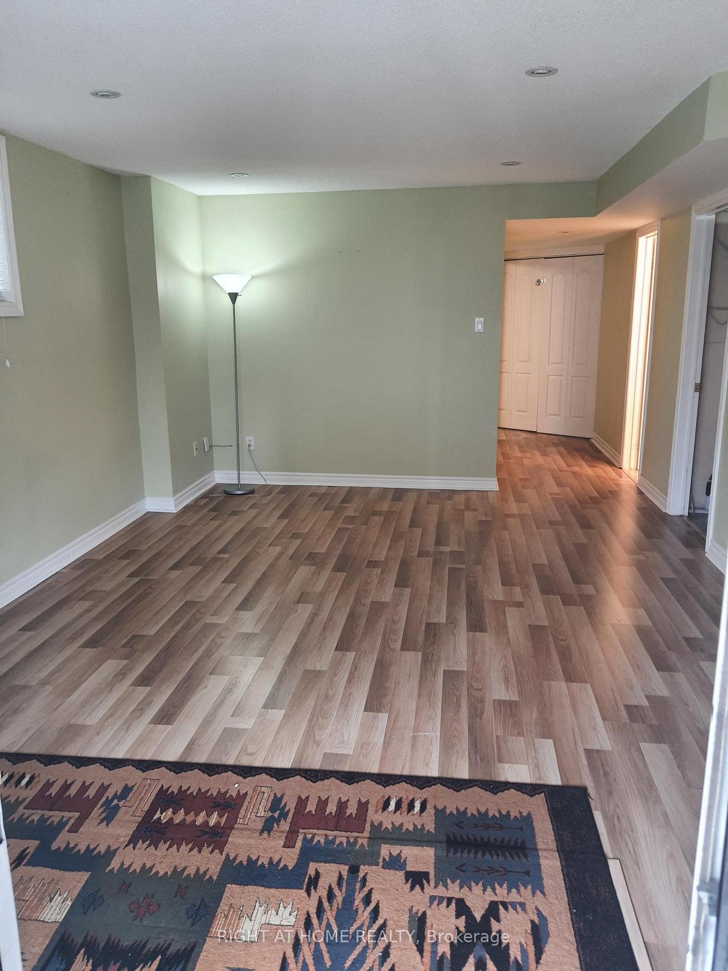Photo 9 of 5260 Floral Hill-Basement Crescent, Mississauga, East Credit — HOMEH