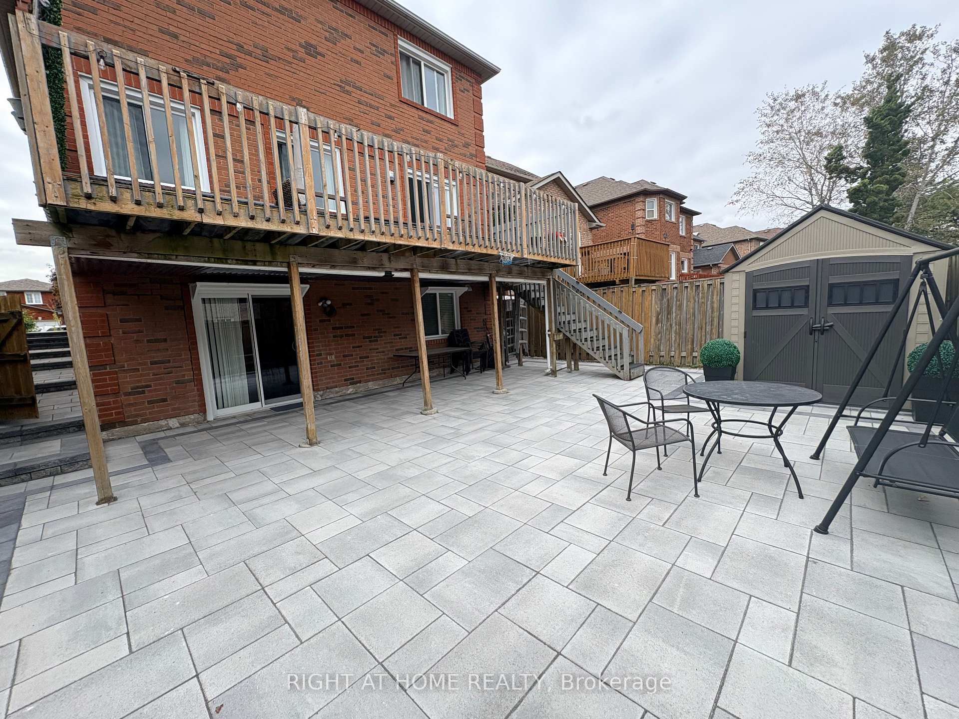 Photo 1 of 5260 Floral Hill-Basement Crescent, Mississauga, East Credit — HOMEH
