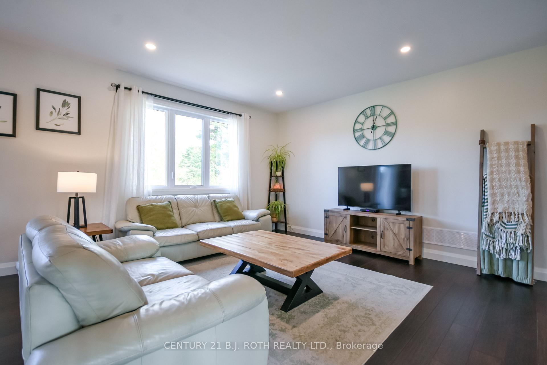 Photo 9 of 1289 Muskoka Road 117, Bracebridge, Macaulay — HOMEH