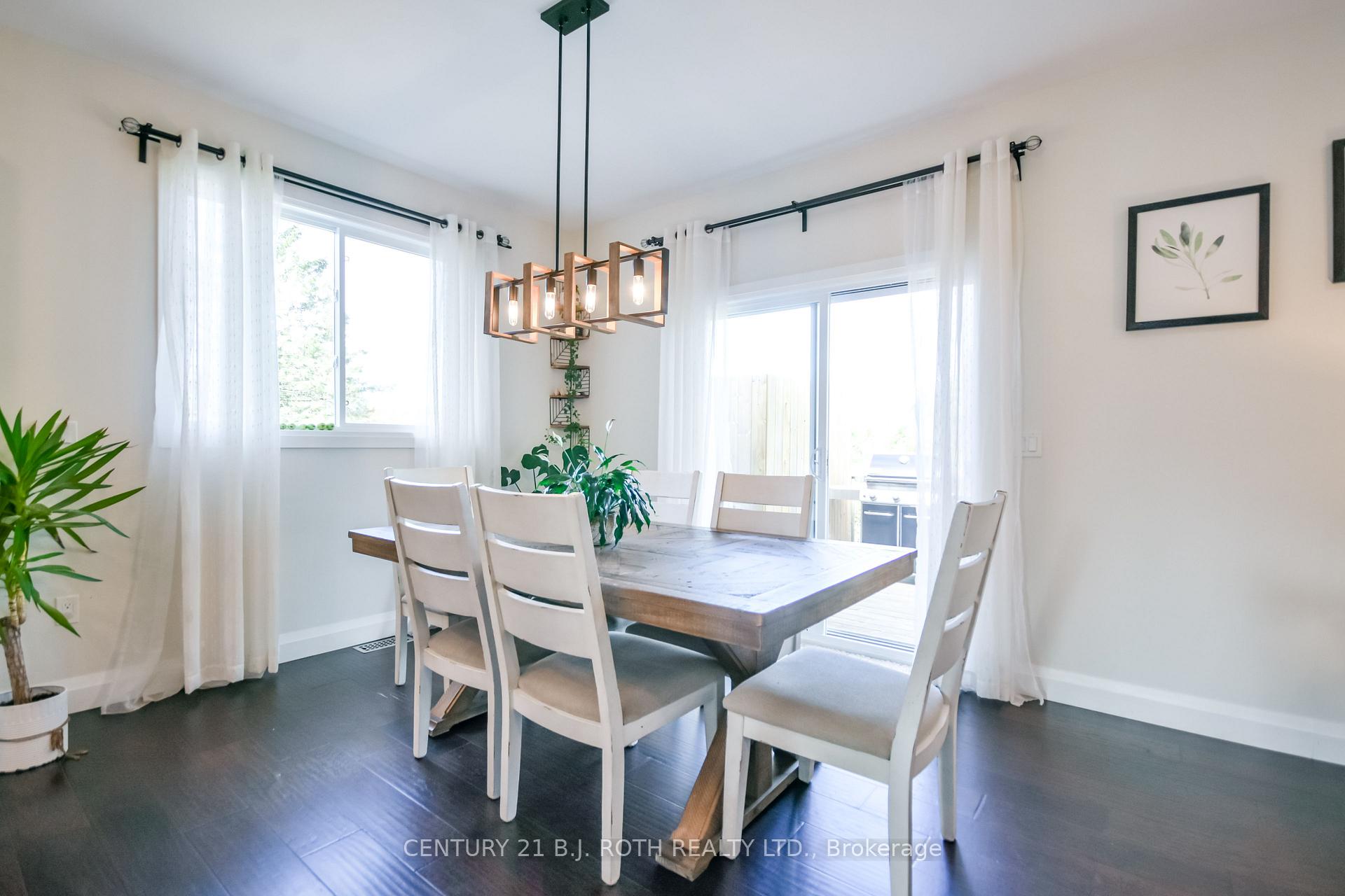 Photo 11 of 1289 Muskoka Road 117, Bracebridge, Macaulay — HOMEH