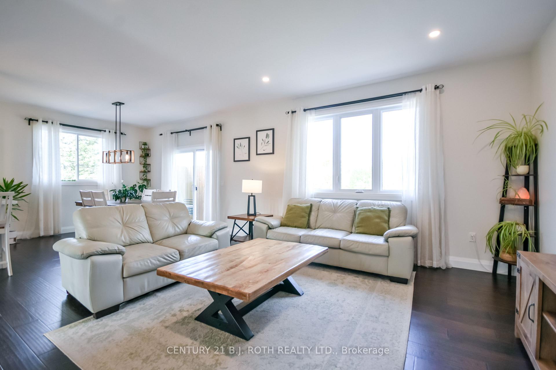 Photo 13 of 1289 Muskoka Road 117, Bracebridge, Macaulay — HOMEH