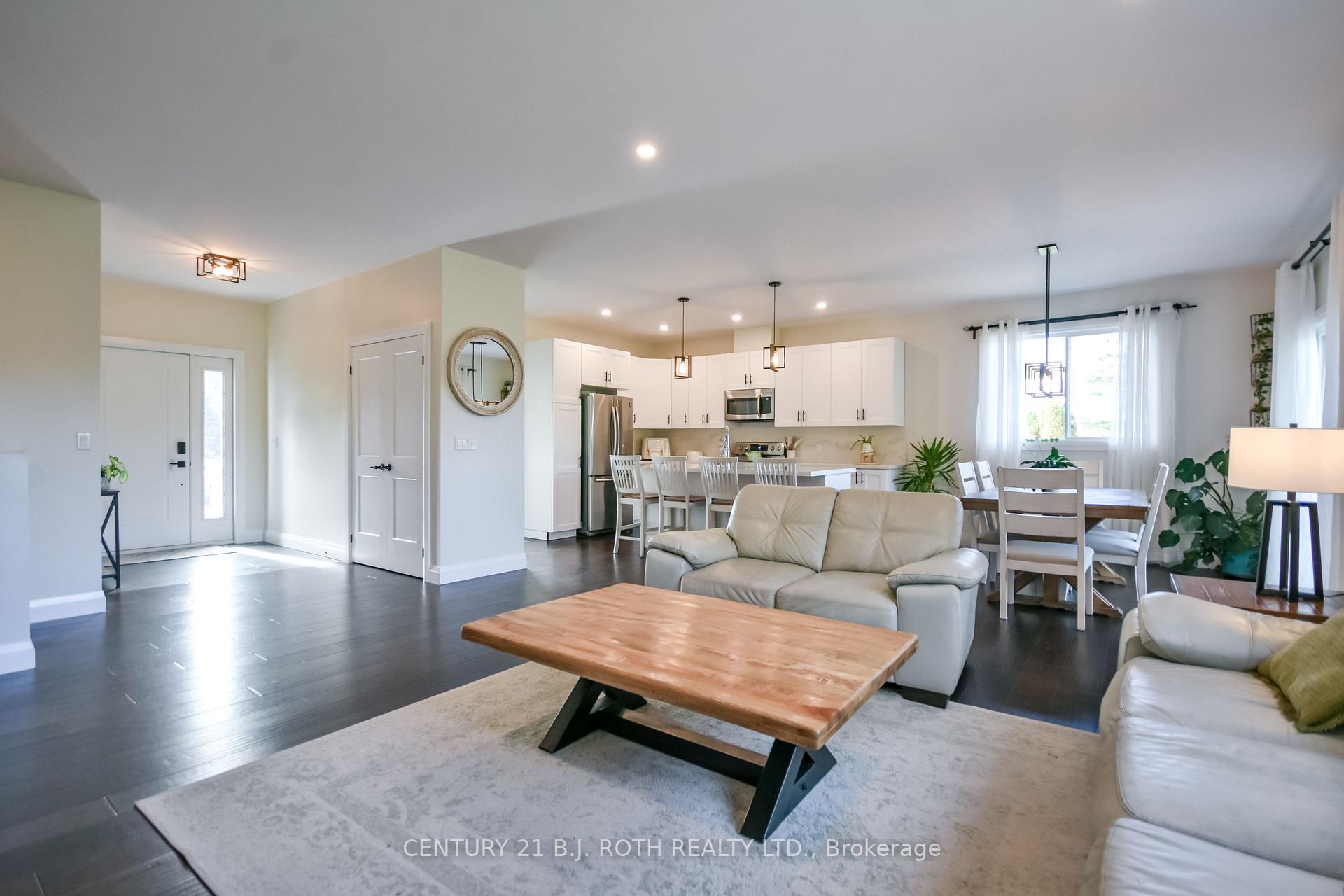 Photo 14 of 1289 Muskoka Road 117, Bracebridge, Macaulay — HOMEH