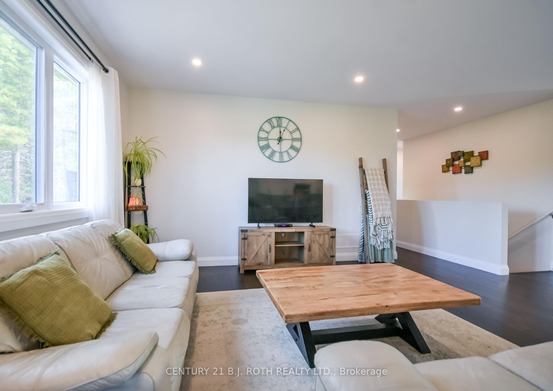 Photo 15 of 1289 Muskoka Road 117, Bracebridge, Macaulay — HOMEH