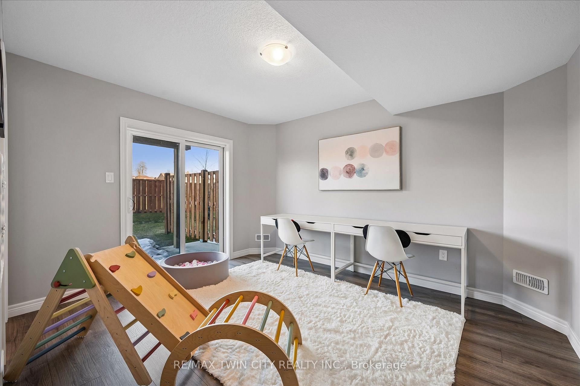 Photo 24 of 23 Sora Lane, Guelph, Grange Road — HOMEH
