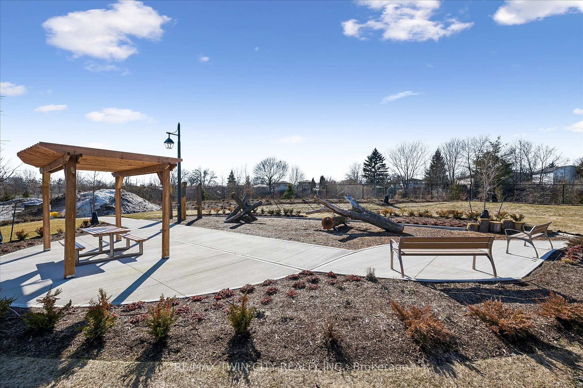 Photo 48 of 23 Sora Lane, Guelph, Grange Road — HOMEH