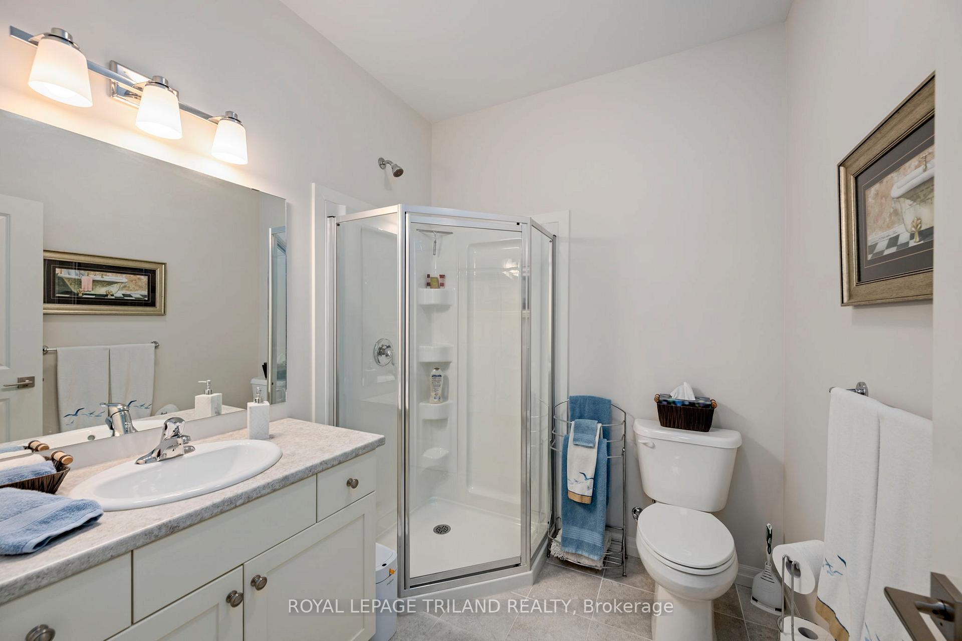 Photo 12 of 32 Charter Creek Court, St. Thomas — HOMEH