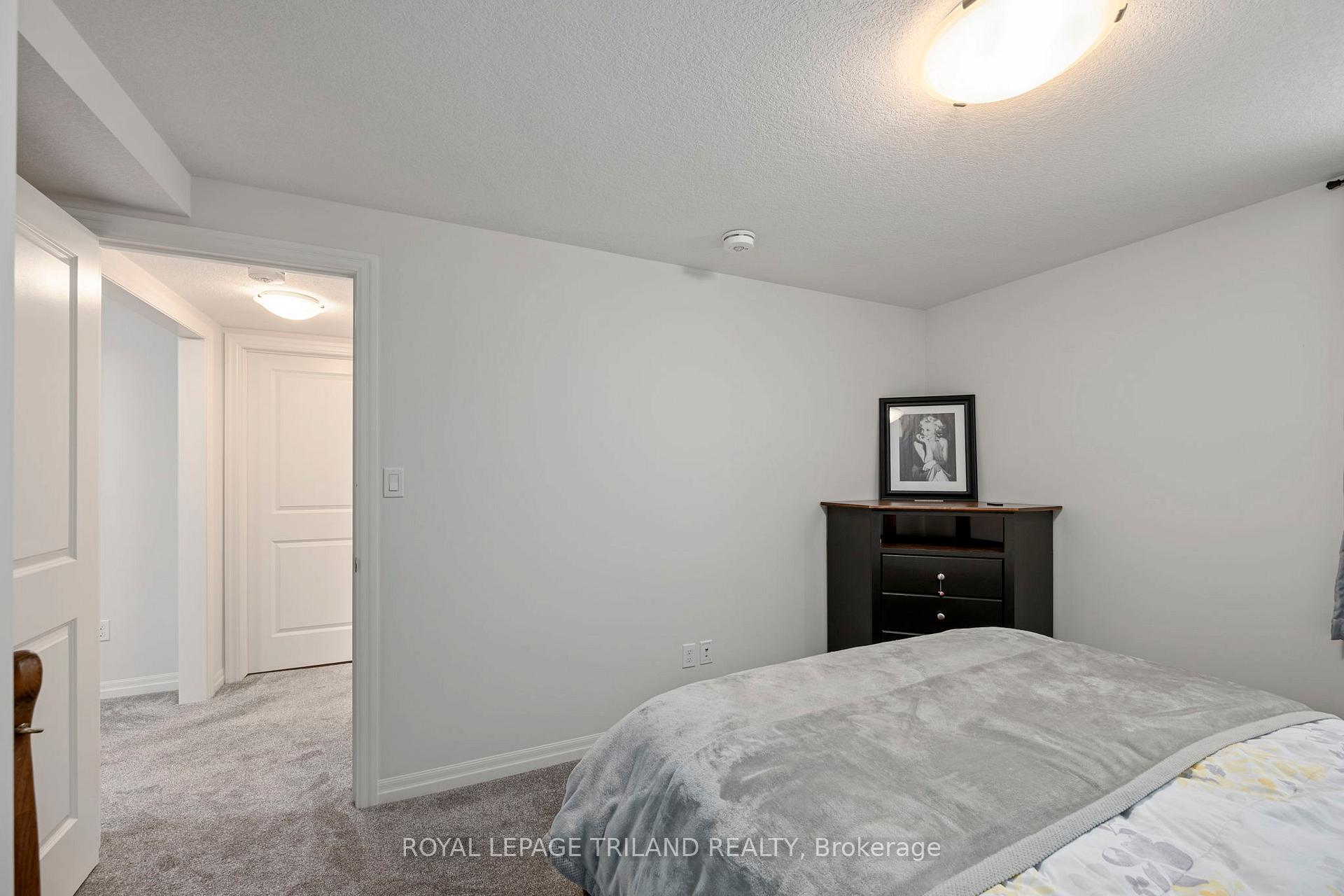 Photo 24 of 32 Charter Creek Court, St. Thomas — HOMEH