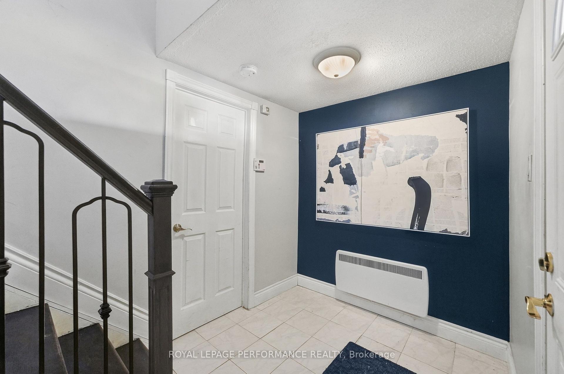 Photo 3 of Unit 11, 3415 Uplands Drive, Ottawa, Hunt Club — HOMEH