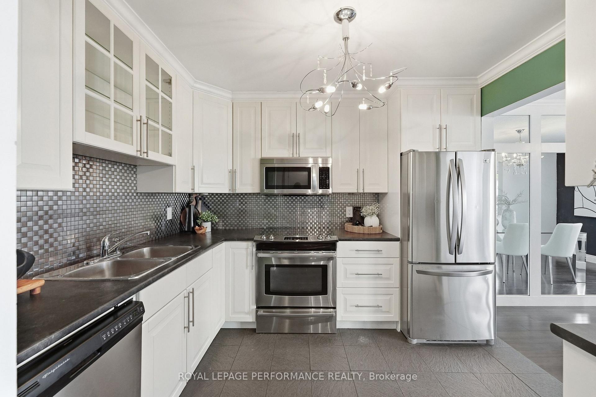 Photo 13 of Unit 11, 3415 Uplands Drive, Ottawa, Hunt Club — HOMEH