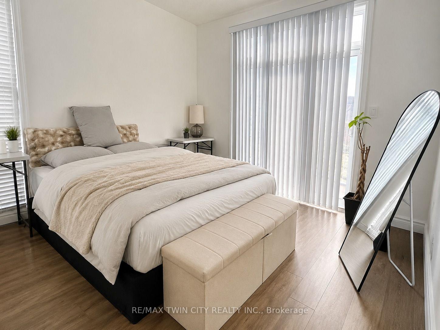 Photo 5 of Unit 30, 142 Foamflower Place, Waterloo, Columbia Forest/Clair Hills — HOMEH