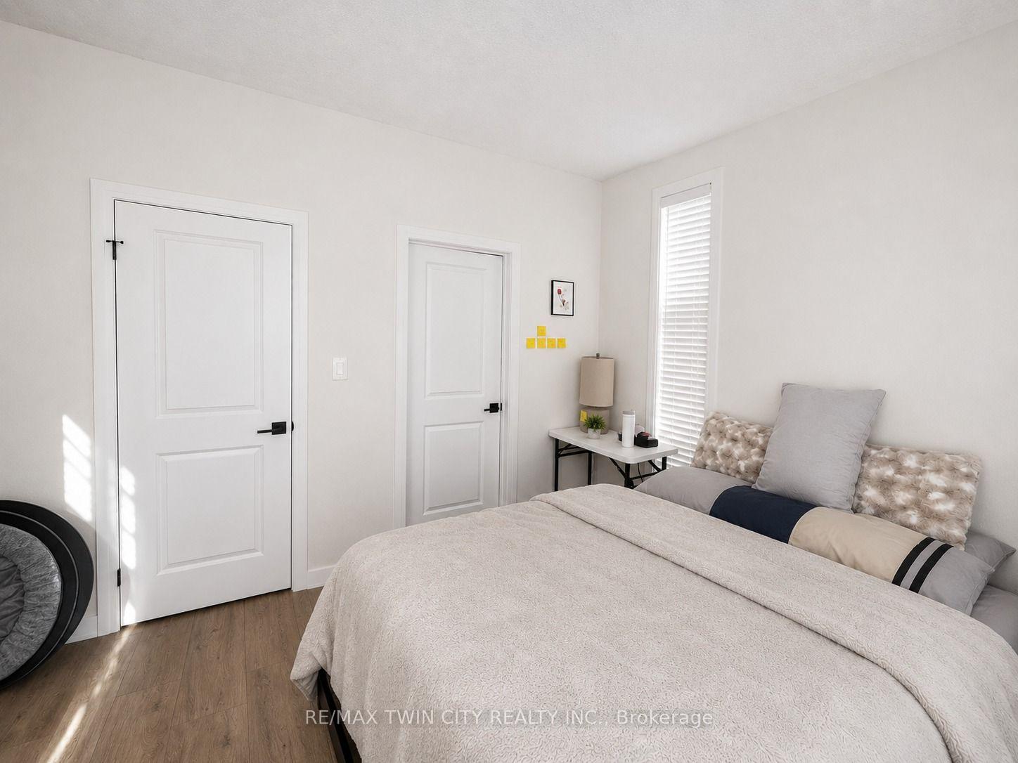 Photo 10 of Unit 30, 142 Foamflower Place, Waterloo, Columbia Forest/Clair Hills — HOMEH