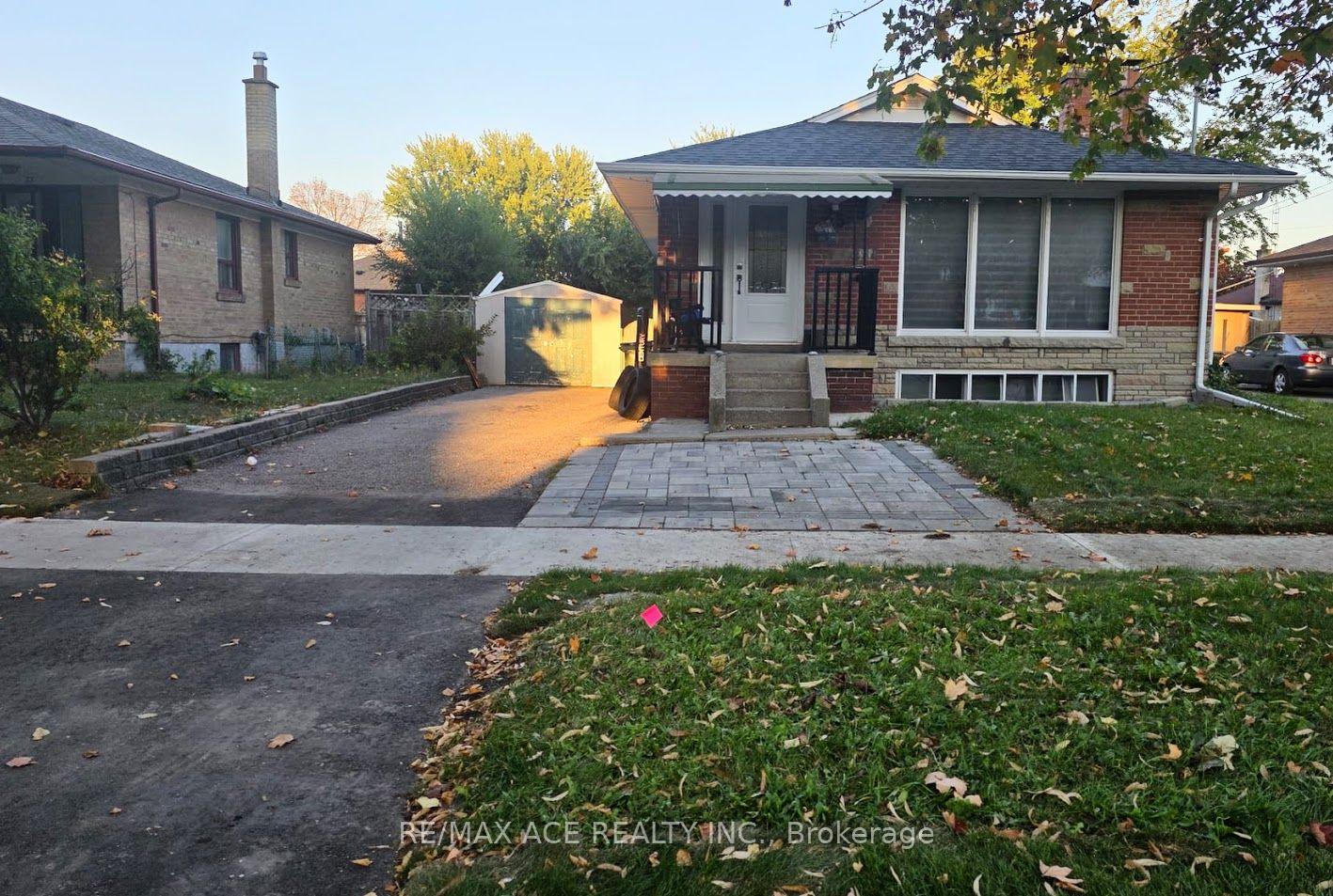 Photo 1 of 25 Courton Drive, Scarborough, Wexford-Maryvale — HOMEH