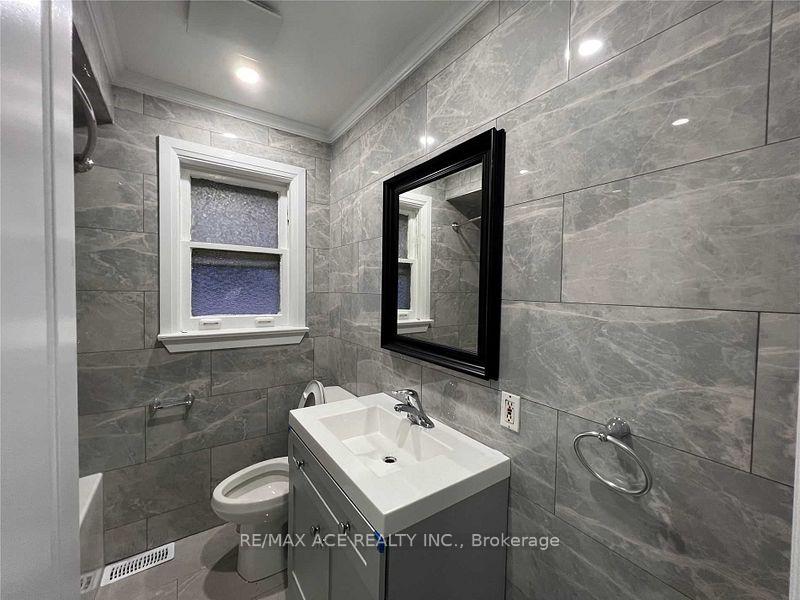 Photo 8 of 25 Courton Drive, Scarborough, Wexford-Maryvale — HOMEH