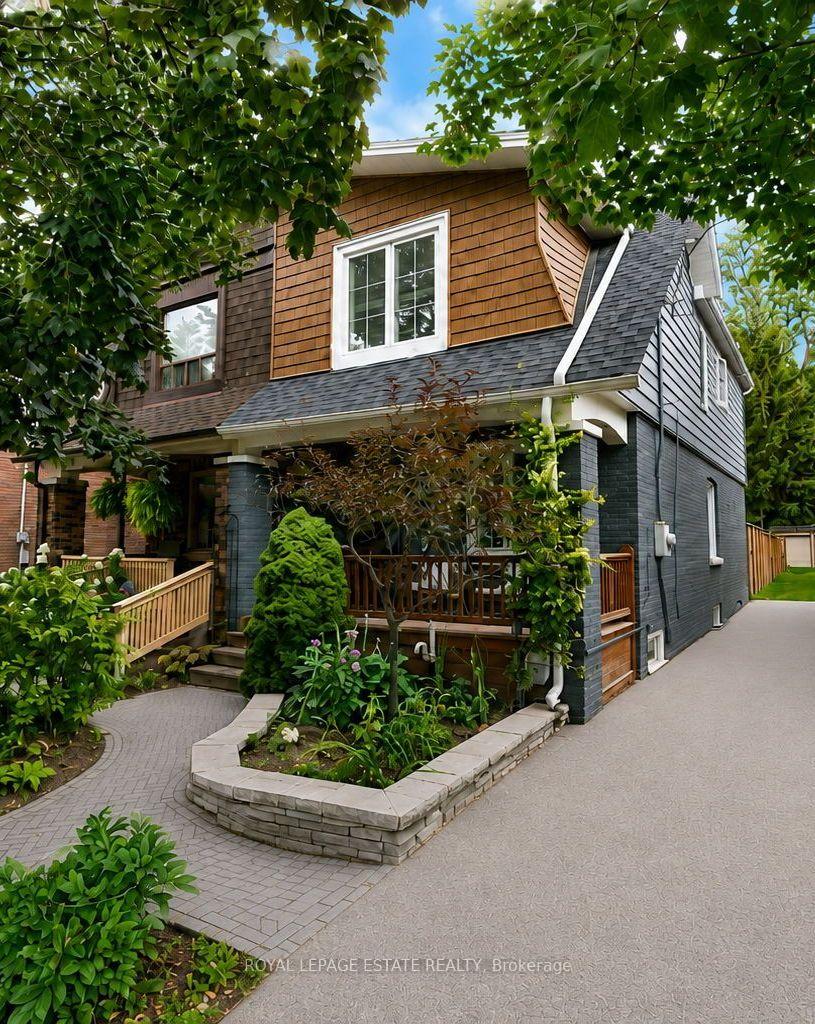 Photo 2 of 11 Hemlock Avenue, Toronto, Woodbine Corridor — HOMEH