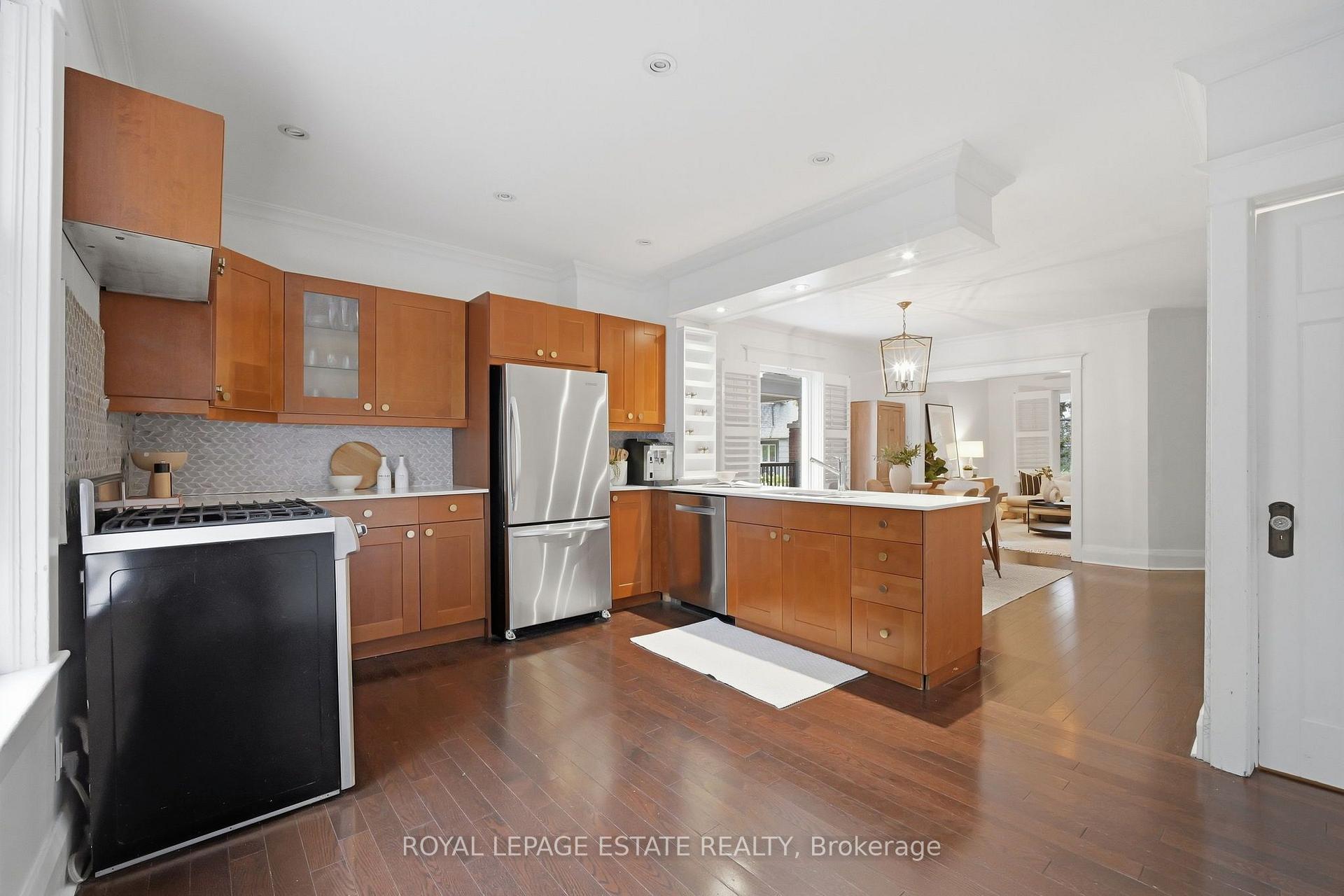 Photo 18 of 11 Hemlock Avenue, Toronto, Woodbine Corridor — HOMEH