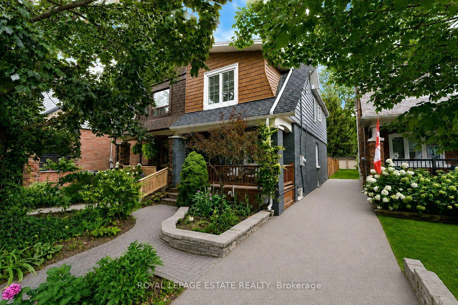 Photo 3 of 11 Hemlock Avenue, Toronto, Woodbine Corridor — HOMEH