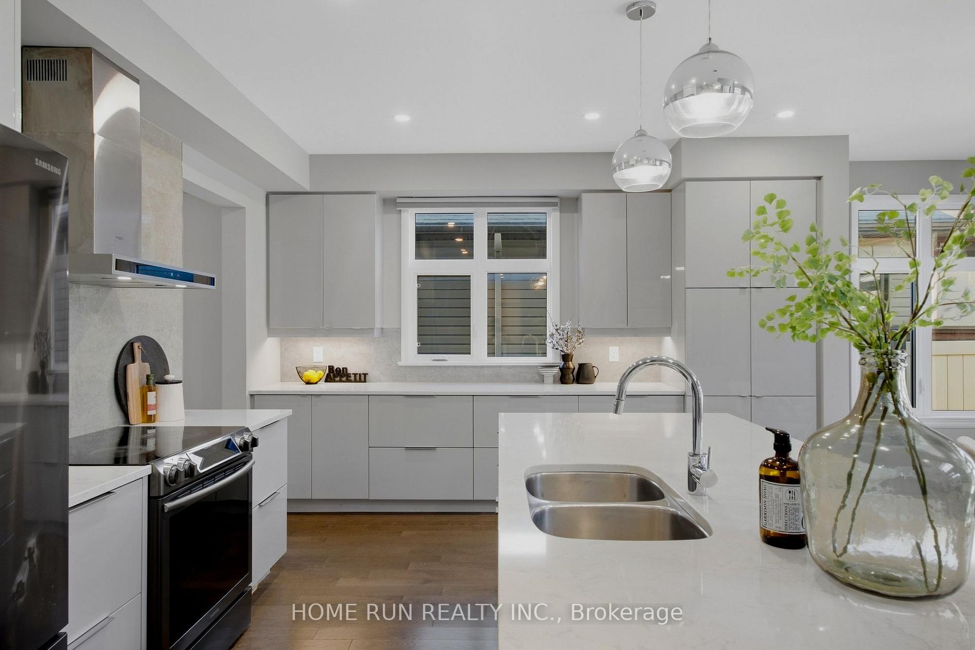 Photo 20 of 115 Grainstone Way, Ottawa, Kanata - Kanata Lakes/Heritage Hills — HOMEH