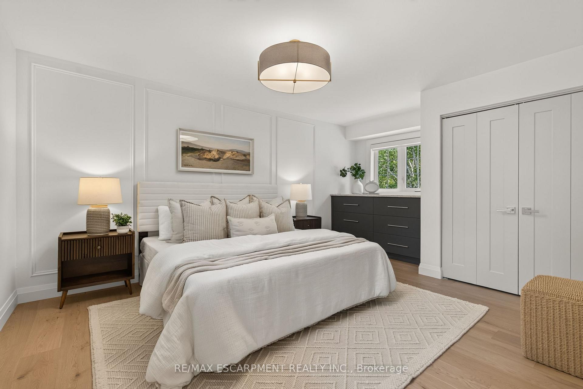 Photo 24 of Unit 1, 3333 New Street, Burlington, Roseland — HOMEH